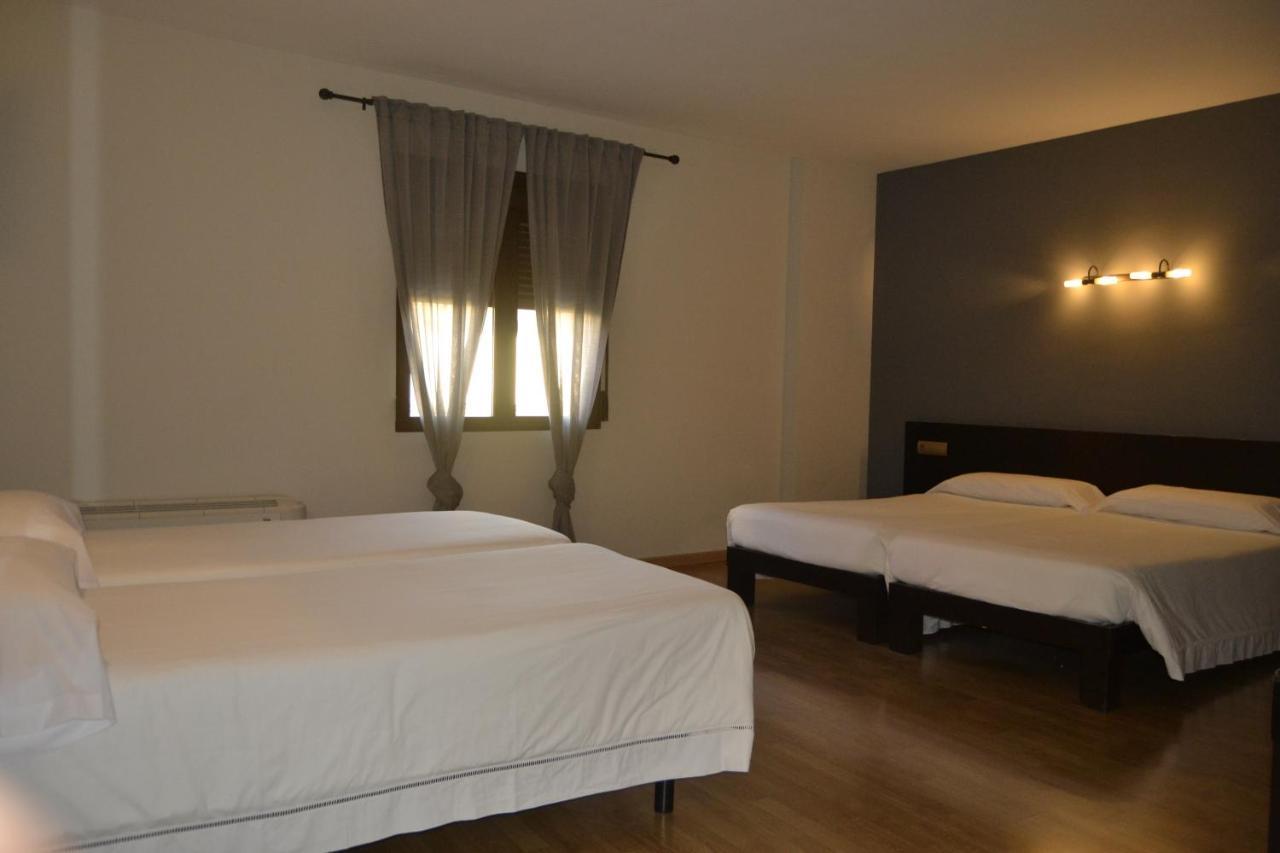 Hotel El Tratado Тордесильяс Экстерьер фото